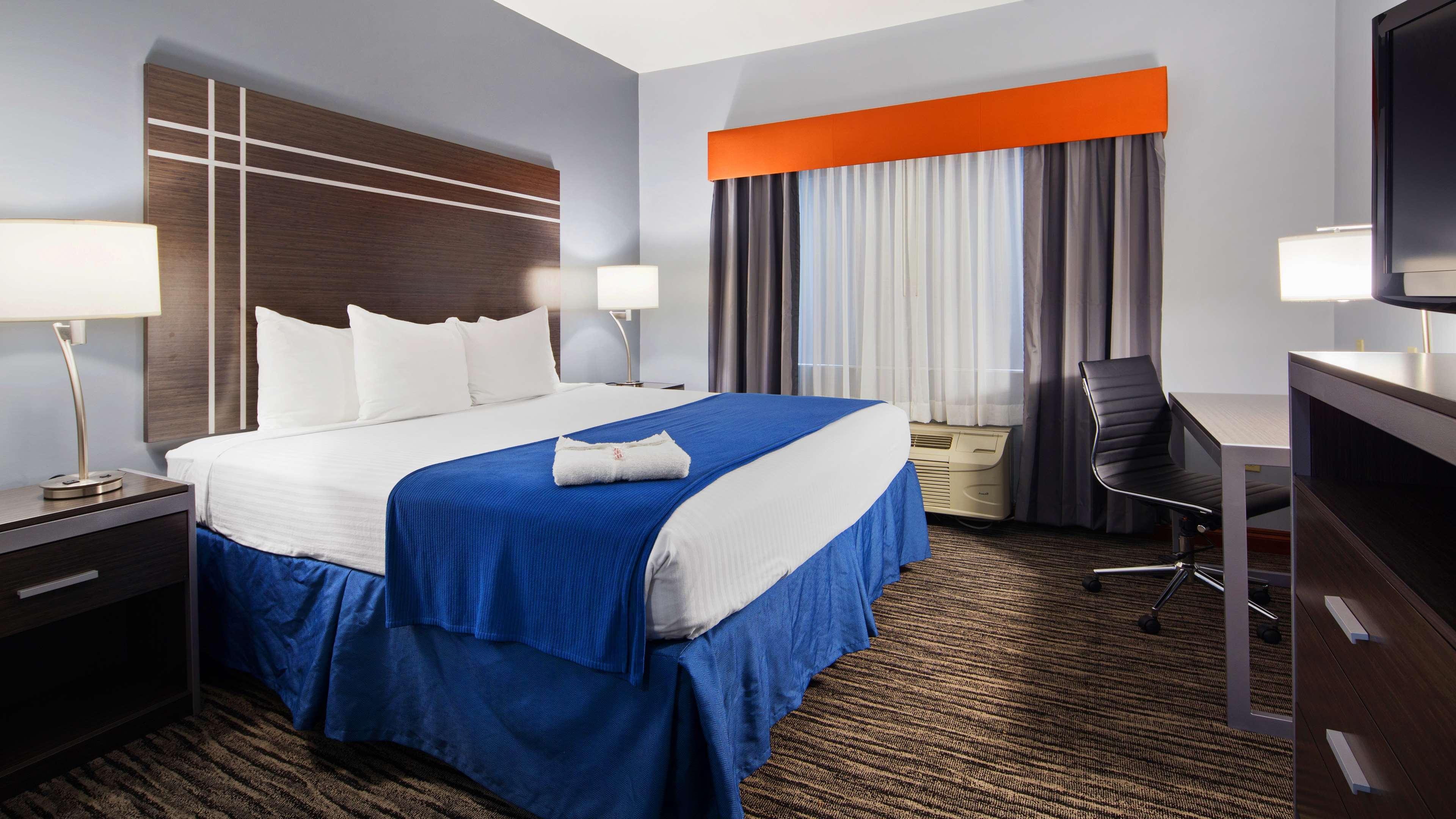 Best Western Elkhart Inn & Suites Eksteriør billede