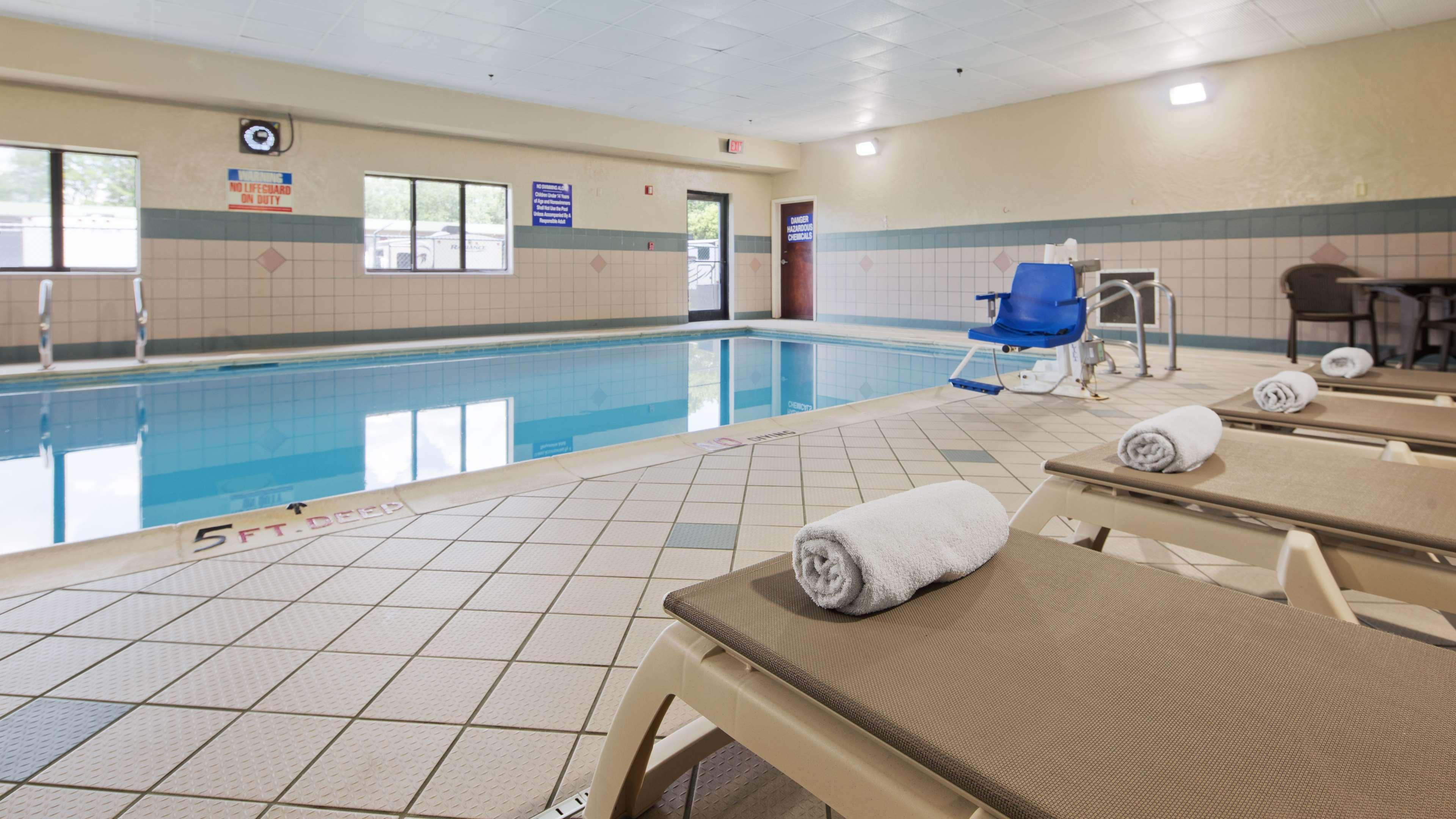 Best Western Elkhart Inn & Suites Eksteriør billede