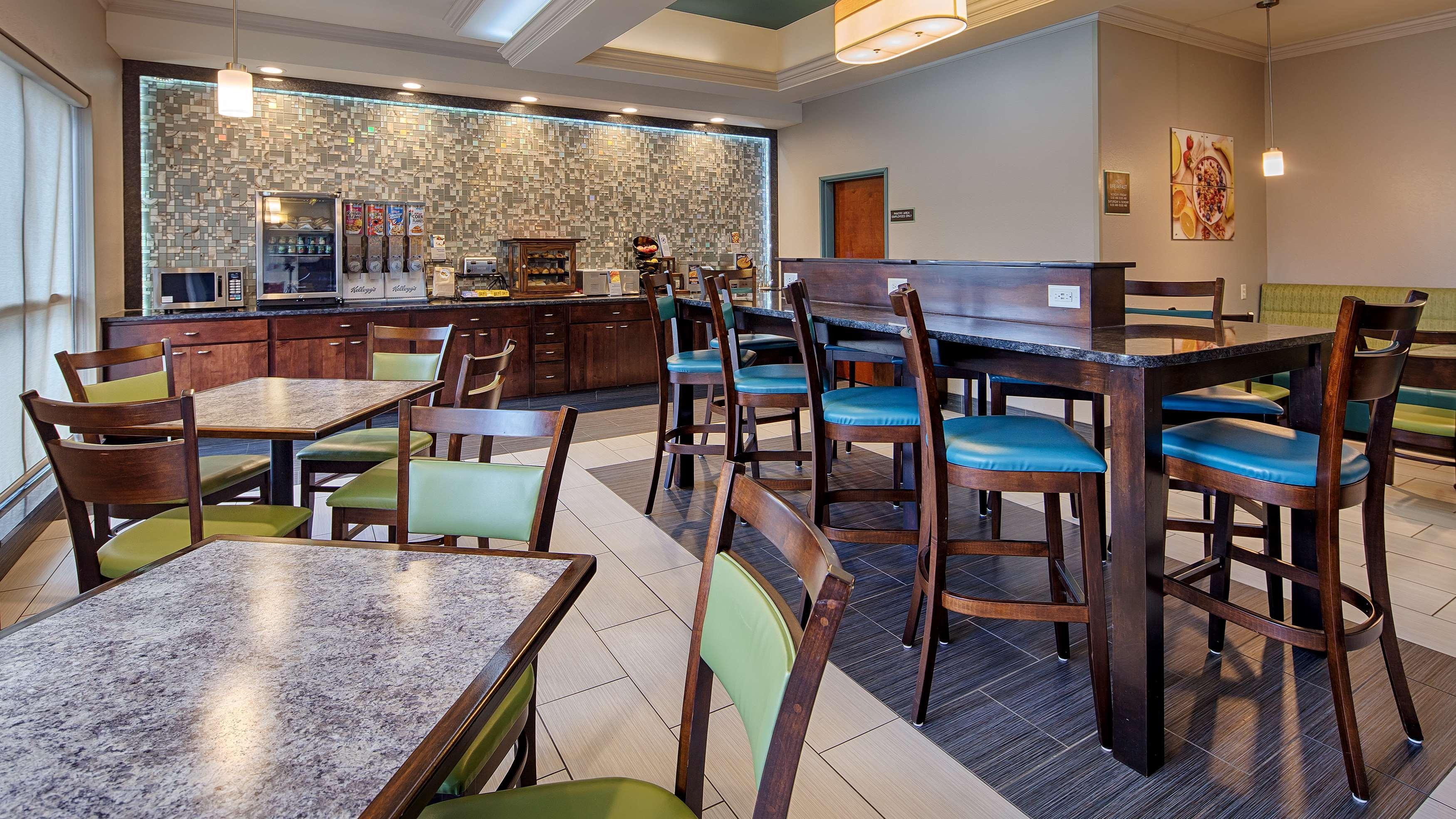 Best Western Elkhart Inn & Suites Eksteriør billede