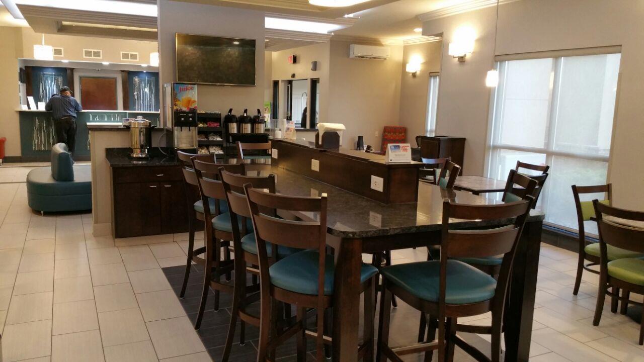 Best Western Elkhart Inn & Suites Eksteriør billede