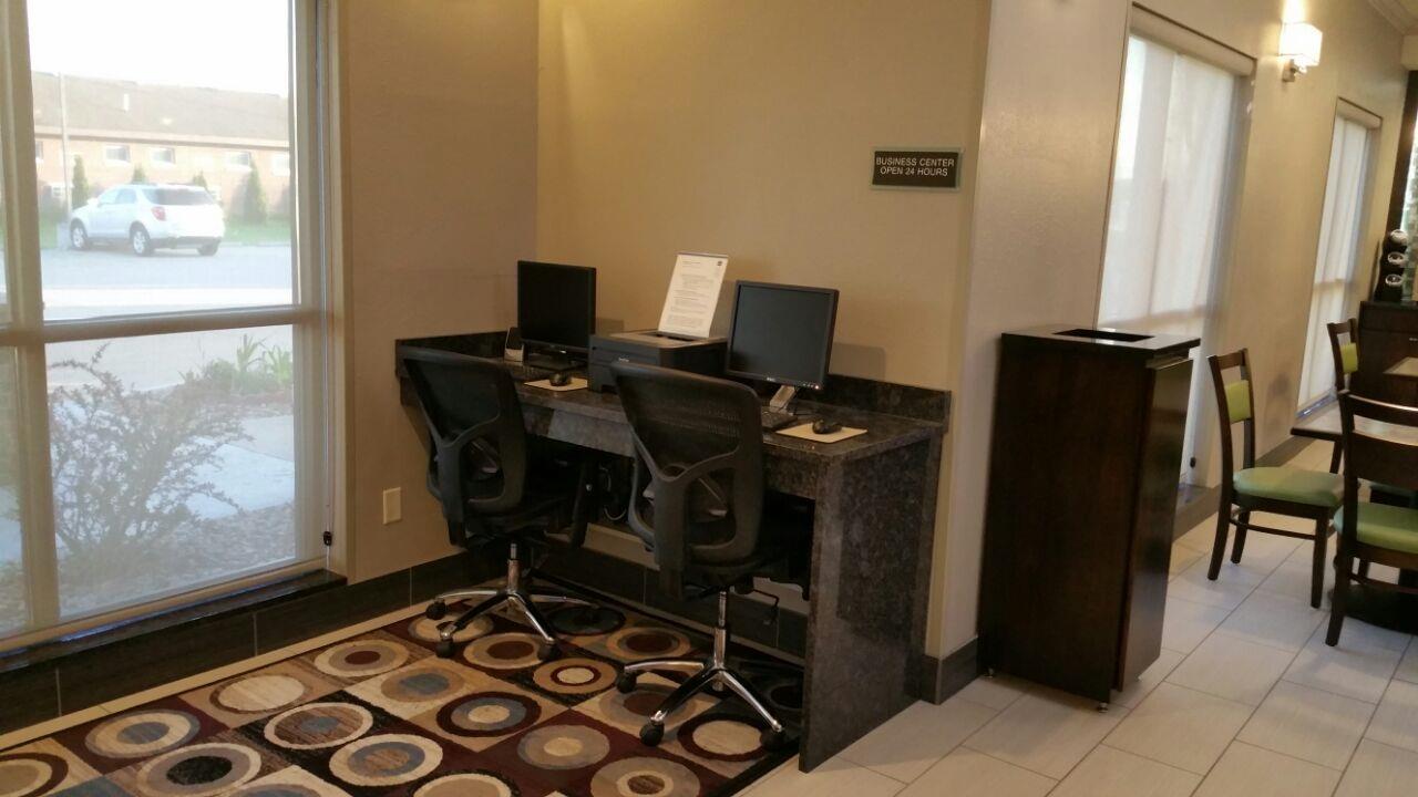 Best Western Elkhart Inn & Suites Eksteriør billede
