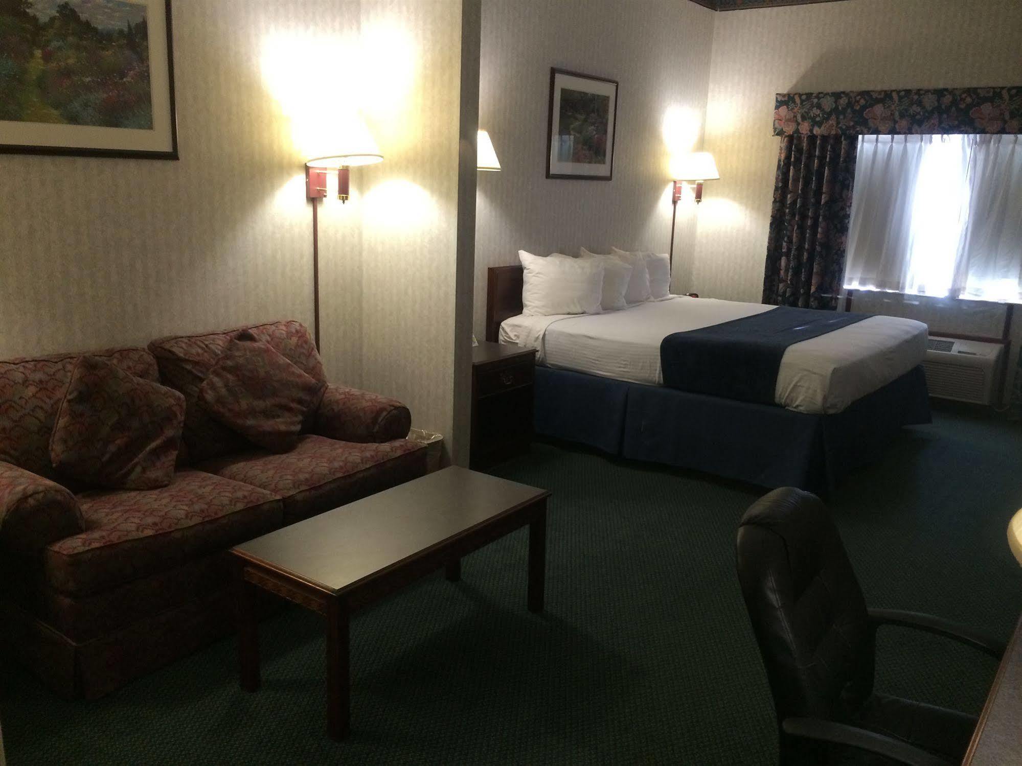 Best Western Elkhart Inn & Suites Eksteriør billede
